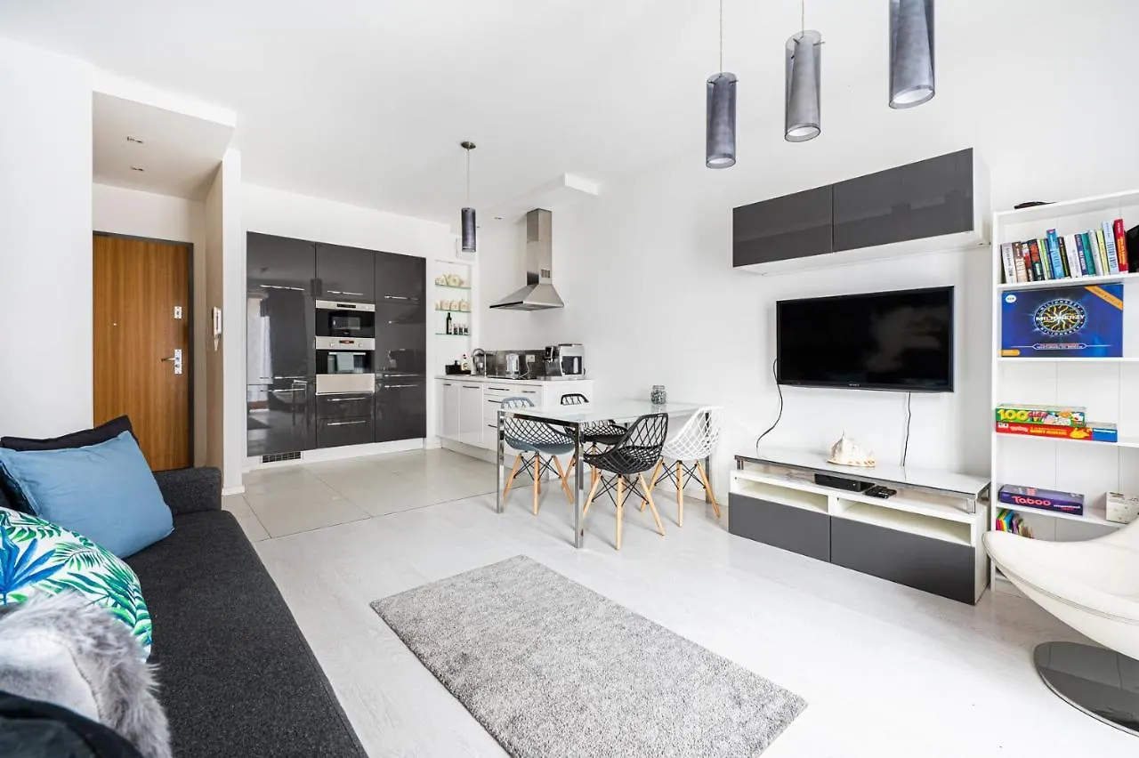 Apartment Nadmorski Dwor Lighthouse Gdansk